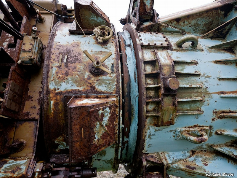 Illustration for article titled This Island Holds the Decaying Remains of the Soviet Nuclear Fleet